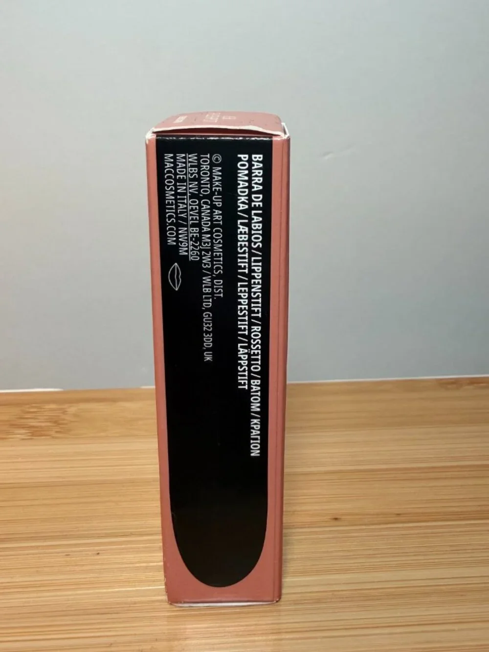MAC M·A·Cximal Sleek Satin Lipstick Fleshpot 836 Full Size Nude Beige 0.12 oz